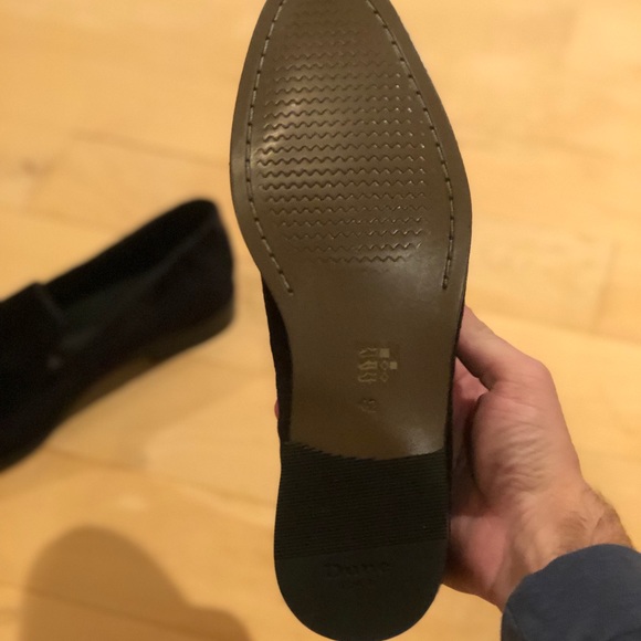 NEW- Men’s Black Velvet Loafers - Picture 2 of 4